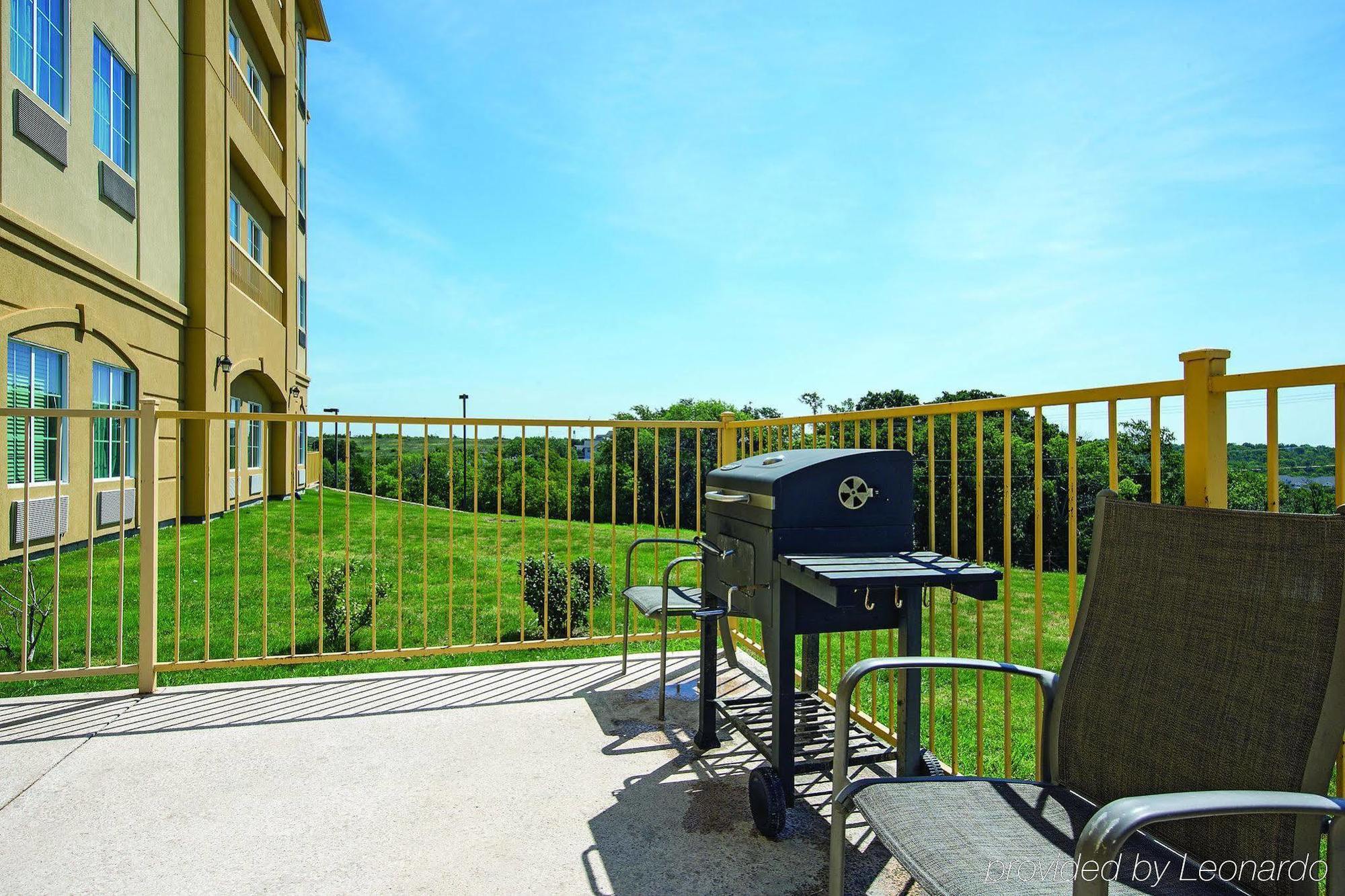 La Quinta By Wyndham Fort Worth - Lake Worth Exterior photo